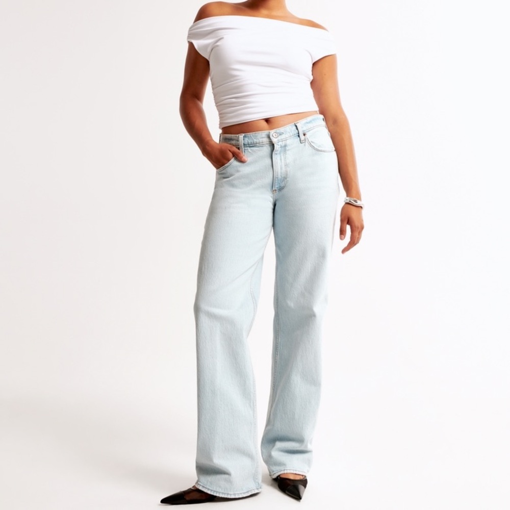 Abercrombie & Fitch Low Rise Baggy Jean (Petite)
